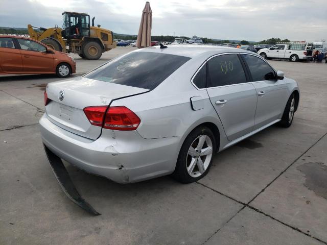 Photo 4 from auction – 2014 VOLKSWAGEN PASSAT SE with VIN 1VWBP7A37EC004782