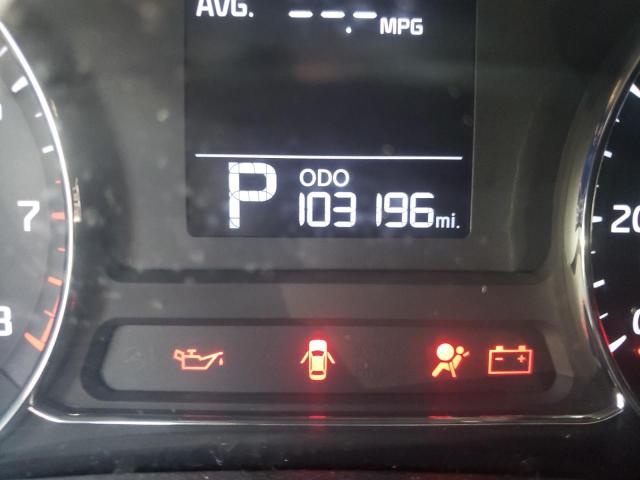 Photo 8 from auction – 2016 KIA FORTE LX with VIN KNAFX4A67G5498272