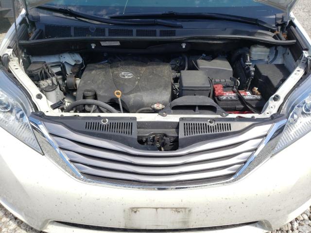 Photo 7 from auction – 2017 TOYOTA SIENNA XLE with VIN 5TDDZ3DCXHS181520