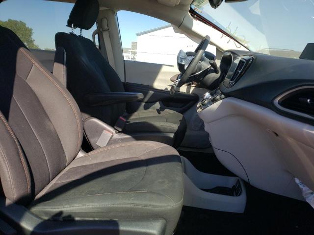 Photo 5 from auction – 2017 CHRYSLER PACIFICA T with VIN 2C4RC1DG3HR518360