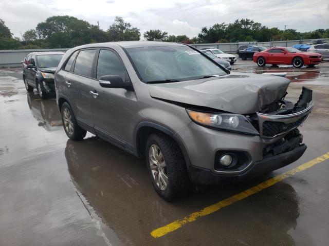 KIA SORENTO EX 2011 with VIN 5XYKU4A25BG027907 - Photo from auction