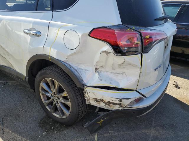 Photo 9 from auction – 2017 TOYOTA RAV4 LIMIT with VIN JTMYFREV0HD098994
