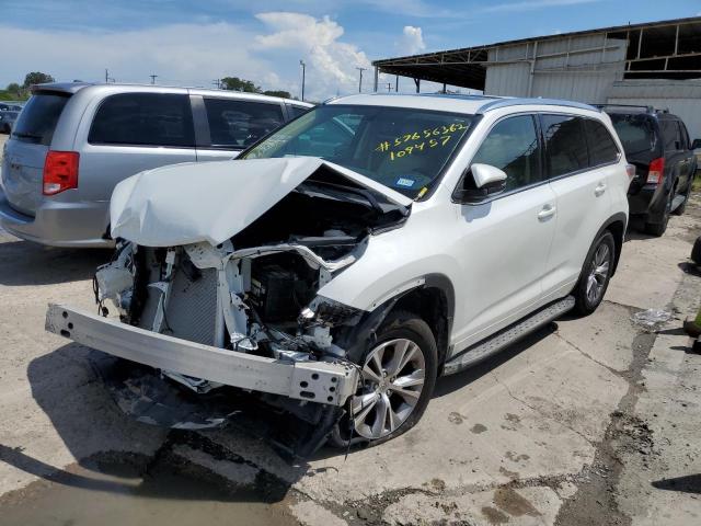 Photo 2 from auction – 2015 TOYOTA HIGHLANDER with VIN 5TDKKRFH4FS109457