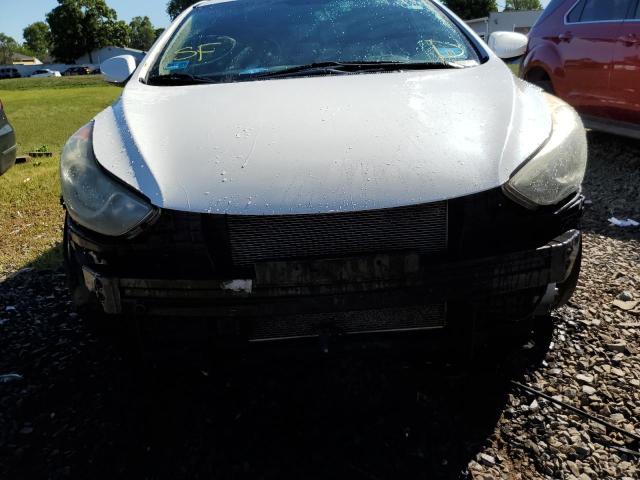 Photo 9 from auction – 2011 HYUNDAI ELANTRA GL with VIN 5NPDH4AE3BH028232