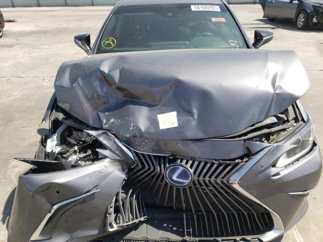 Photo 7 from auction – 2020 LEXUS ES 300H with VIN 58AD21B17LU008752