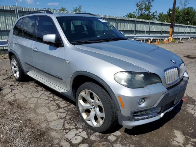 BMW X5 XDRIVE4 2009 with VIN 5UXFE835X9L310300 - Photo from auction