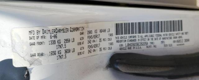 Photo 10 from auction – 2006 JEEP COMMANDER with VIN 1J8HG58236C352250