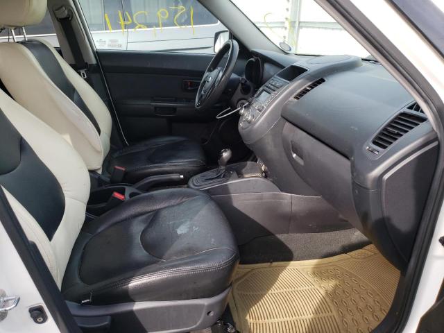 Photo 5 from auction – 2013 KIA SOUL with VIN KNDJT2A55D7543911