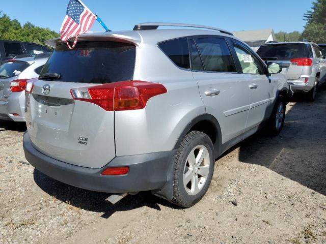 Photo 4 from auction – 2013 TOYOTA RAV4 with VIN JTMRFREV3D5004759