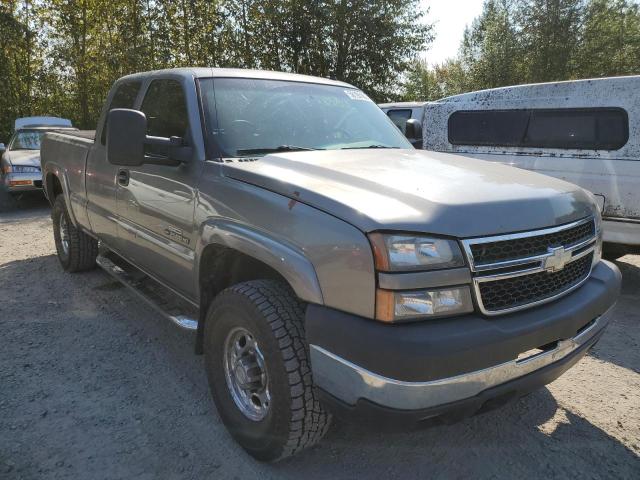 CHEVROLET SILVERADO 2006 with VIN 1GCHK29D56E283988 - Photo from auction