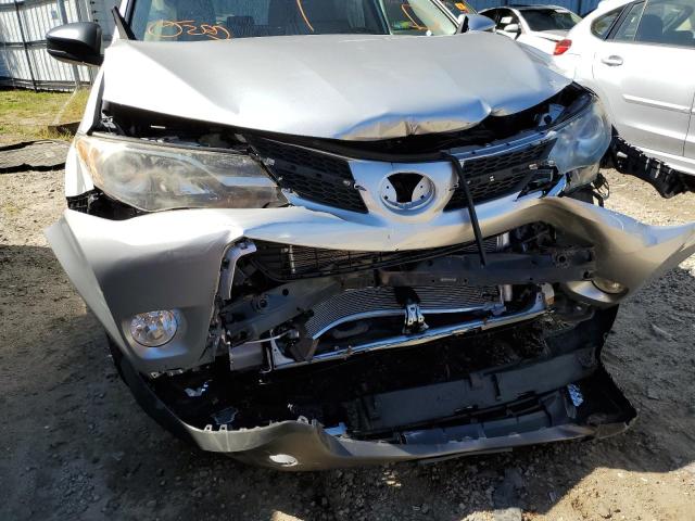 Photo 9 from auction – 2013 TOYOTA RAV4 with VIN JTMRFREV3D5004759
