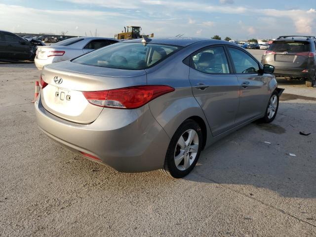 Photo 4 from auction – 2012 HYUNDAI ELANTRA GL with VIN KMHDH4AE7CU180968