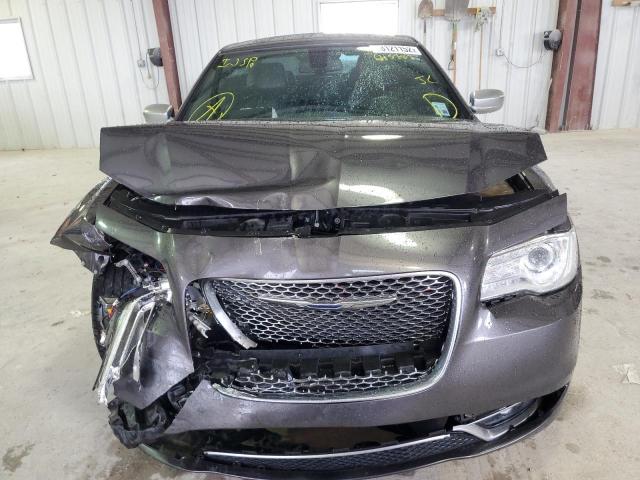 Photo 9 from auction – 2017 CHRYSLER 300C PLATI with VIN 2C3CCAPG0HH645787