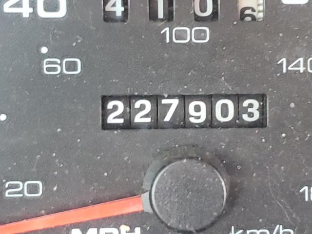 Photo 8 from auction – 2001 FORD TAURUS SE with VIN 1FAFP53U11A120053