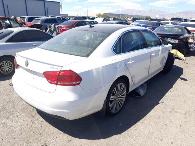 Photo 4 from auction – 2015 VOLKSWAGEN PASSAT SE with VIN 1VWBT7A30FC059930