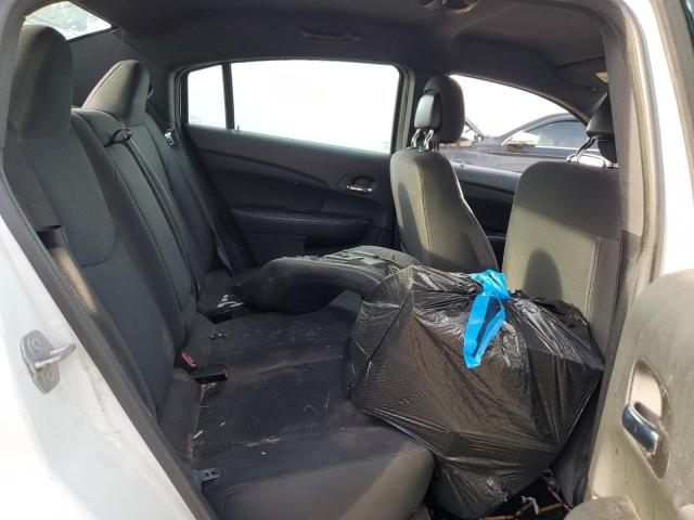 Photo 6 from auction – 2014 CHRYSLER 200 TOURIN with VIN 1C3CCBBGXEN187398