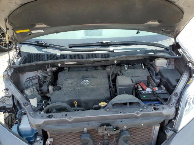 Photo 7 from auction – 2011 TOYOTA SIENNA XLE with VIN 5TDDK3DC5BS006152