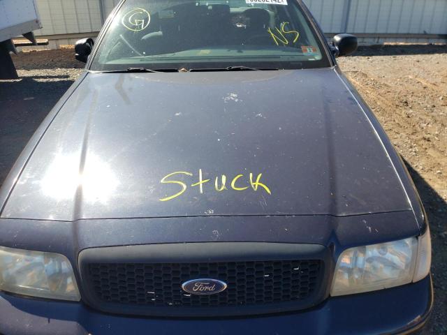 Photo 7 from auction – 2002 FORD CROWN VICT with VIN 2FAFP71W62X113883
