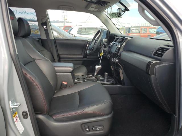 Photo 5 from auction – 2017 TOYOTA 4RUNNER SR with VIN JTEBU5JR7H5457082