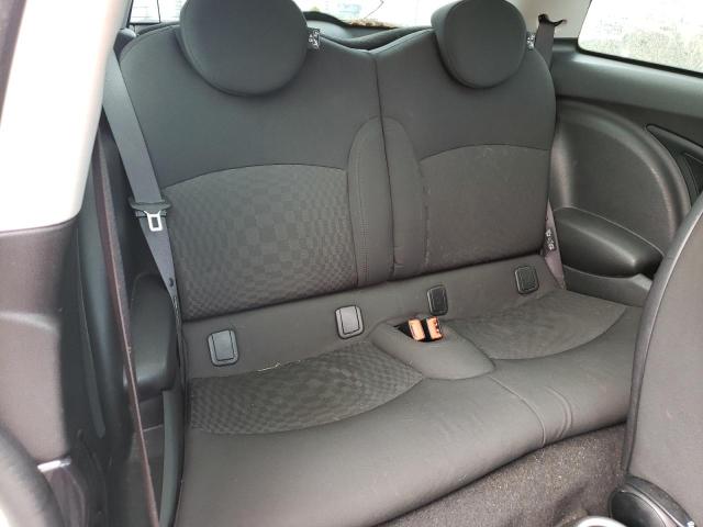 Photo 6 from auction – 2009 MINI COOPER S with VIN WMWMF735X9TW85228