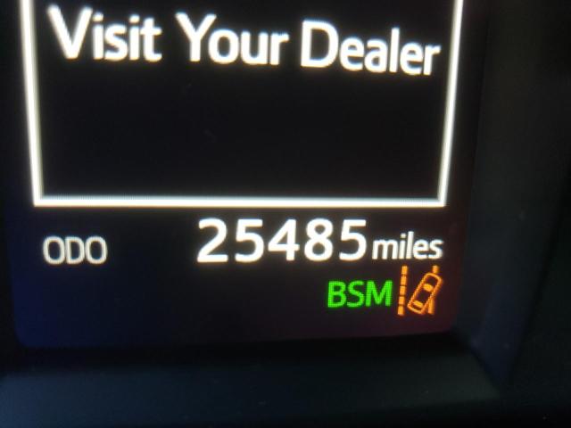 Photo 8 from auction – 2018 TOYOTA RAV4 SE with VIN 2T3JFREV2JW796839