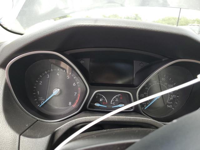 Foto 8 de la subasta – 2015 FORD FOCUS SE con VIN 1FADP3K21FL292090