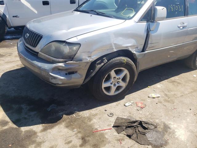 Photo 9 from auction – 2000 LEXUS RX 300 with VIN JT6HF10U3Y0122641