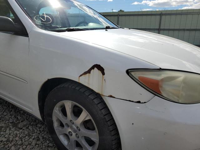 Photo 10 from auction – 2004 TOYOTA CAMRY LE with VIN JTDBE32K240283193
