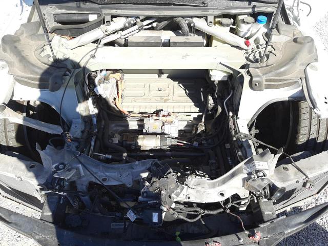 Photo 7 from auction – 2013 TESLA MODEL S with VIN 5YJSA1CP1DFP04607