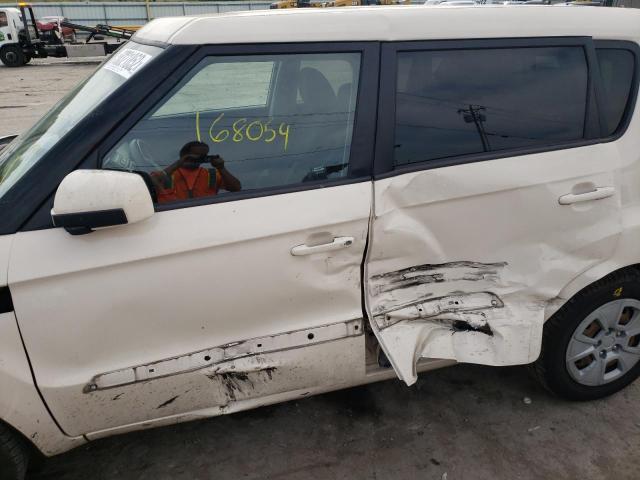 Photo 9 from auction – 2013 KIA SOUL with VIN KNDJT2A57D7760134