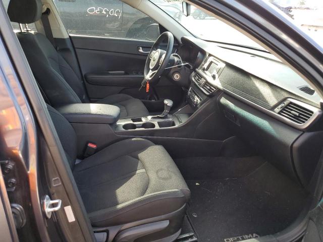 Photo 5 from auction – 2017 KIA OPTIMA LX with VIN 5XXGT4L32HG174522
