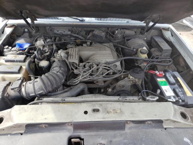 Photo 7 from auction – 2000 MERCURY MOUNTAINEE with VIN 4M2ZU66PXYUJ02200