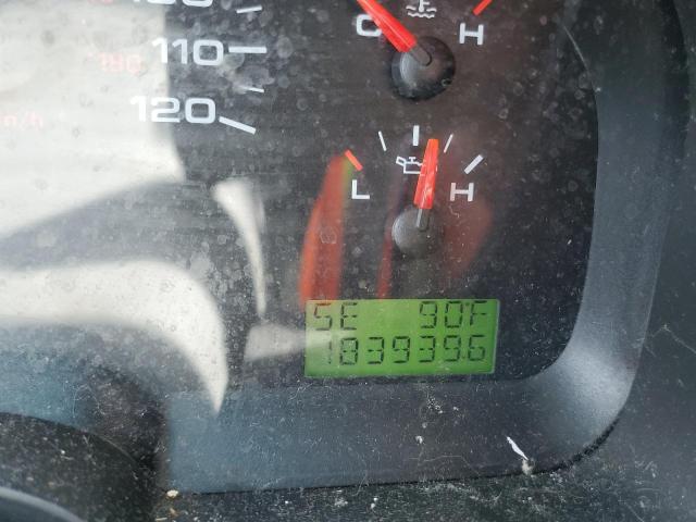 Photo 8 from auction – 2004 FORD F150 with VIN 1FTRX12W14NC23876