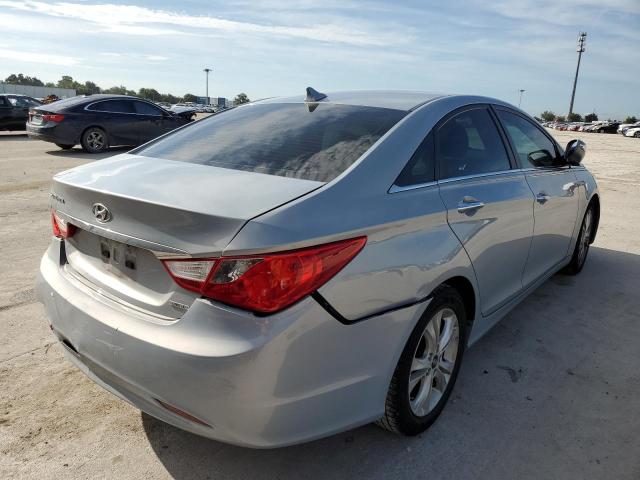Photo 4 from auction – 2011 HYUNDAI SONATA SE with VIN 5NPEC4AC1BH024701