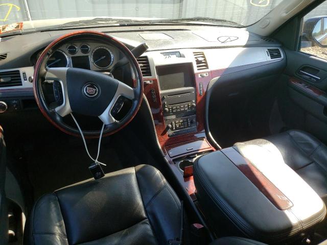Photo 6 from auction – 2010 CADILLAC ESCALADE L with VIN 1GYUKBEF6AR269616