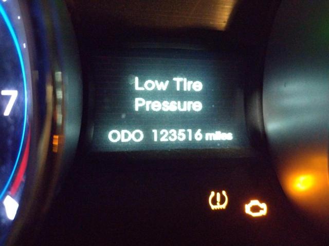 Photo 8 from auction – 2011 HYUNDAI SONATA SE with VIN 5NPEC4AC0BH258134