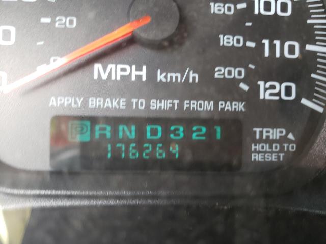 Photo 8 from auction – 2001 CHEVROLET IMPALA with VIN 2G1WF52E819164790