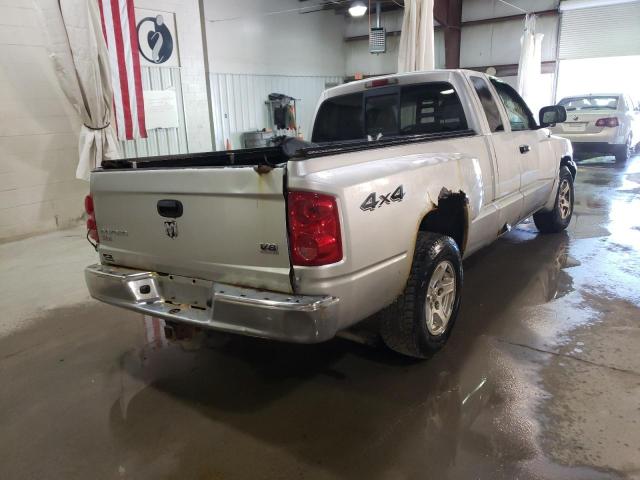 Photo 4 from auction – 2005 DODGE DAKOTA SLT with VIN 1D7HW42N55S259019