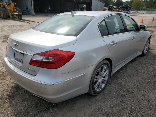 Photo 4 from auction – 2013 HYUNDAI GENESIS 3. with VIN KMHGC4DD3DU227879