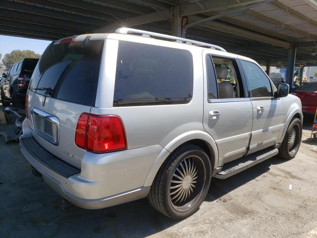 Photo 4 from auction – 2004 LINCOLN NAVIGATOR with VIN 5LMFU27RX4LJ05771