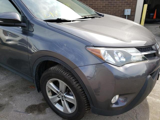 Photo 9 from auction – 2015 TOYOTA RAV4 XLE with VIN JTMWFREV1FJ059420