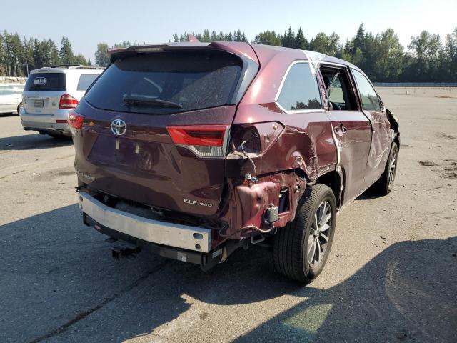 Photo 4 from auction – 2018 TOYOTA HIGHLANDER with VIN 5TDJZRFH8JS853529