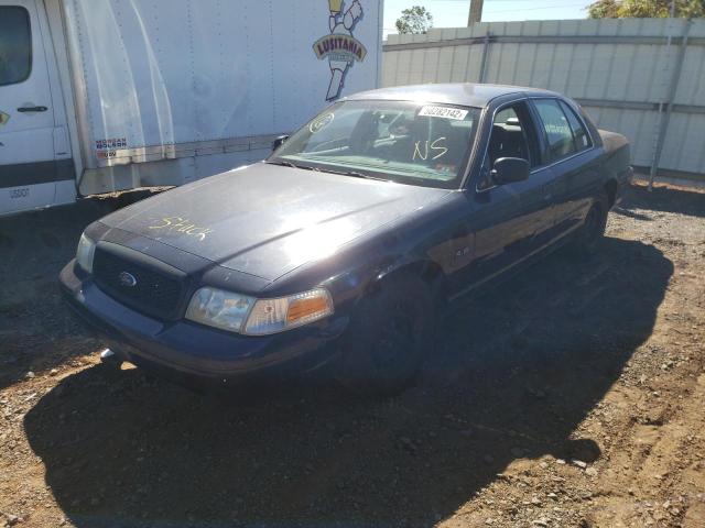 Photo 2 from auction – 2002 FORD CROWN VICT with VIN 2FAFP71W62X113883