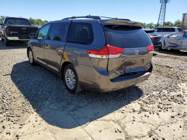 Photo 3 from auction – 2014 TOYOTA SIENNA XLE with VIN 5TDYK3DC4ES423932