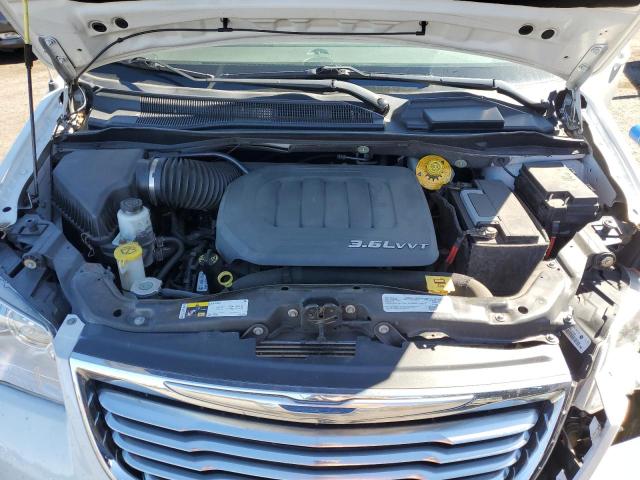 Photo 7 from auction – 2015 CHRYSLER TOWN & COU with VIN 2C4RC1BG8FR739372