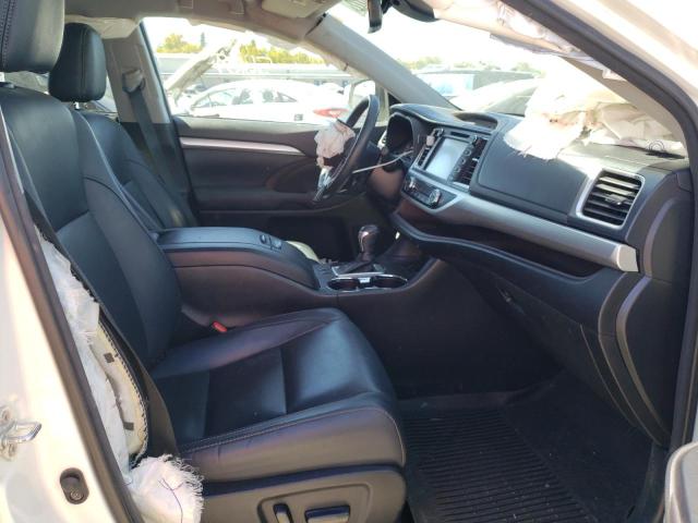 Photo 5 from auction – 2017 TOYOTA HIGHLANDER with VIN 5TDJZRFH8HS363103