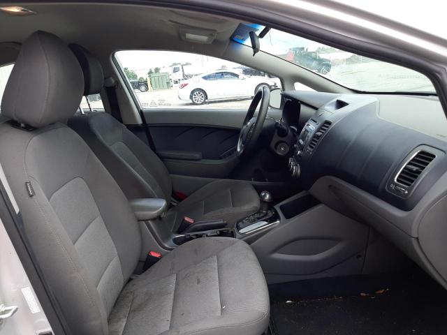 Photo 5 from auction – 2017 KIA FORTE LX with VIN 3KPFK4A71HE047225