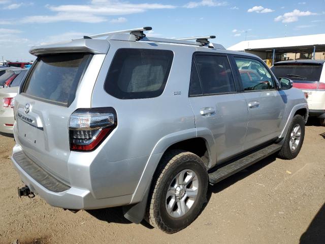 Photo 4 from auction – 2018 TOYOTA 4RUNNER SR with VIN JTEBU5JR2J5544006