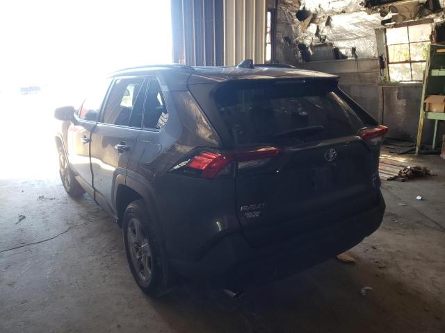 Photo 3 from auction – 2022 TOYOTA RAV4 XLE with VIN 2T3P1RFV5NC261079