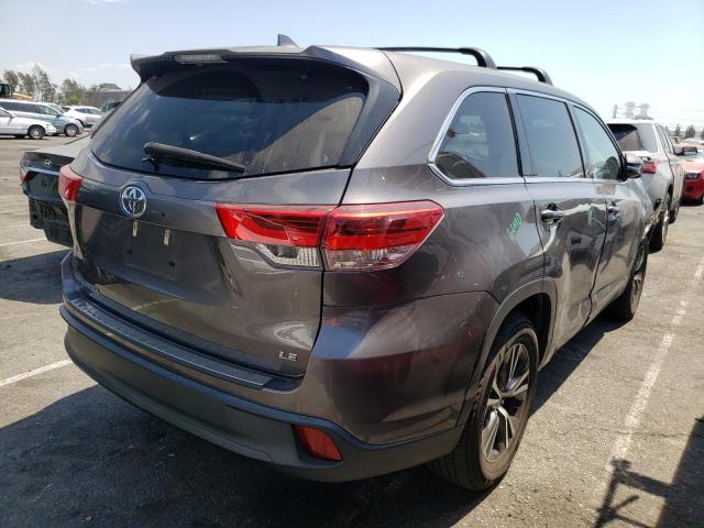 Photo 4 from auction – 2018 TOYOTA HIGHLANDER with VIN 5TDZZRFH1JS278578